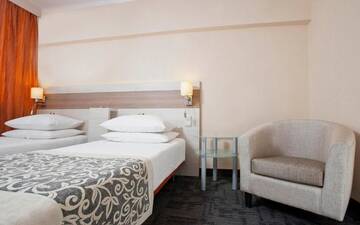 Фото номера Двухместный номер с 2 отдельными кроватями Отель Comfort by Trio г. Белосток 22