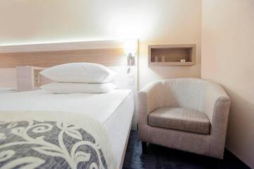 Фото номера Двухместный номер с 2 отдельными кроватями Отель Comfort by Trio г. Белосток 31