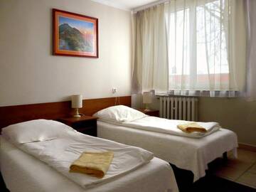 Фото номера Двухместный номер с 2 отдельными кроватями Отель Hotel Turystyczny г. Белосток 6