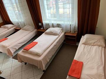 Фото номера Cемейный номер с собственной ванной комнатой Отель Hotel Turystyczny г. Белосток 3