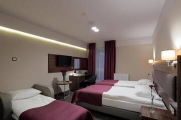 Фото номера Трехместный номер «Комфорт» Отель Hotel Silver г. Белосток 2
