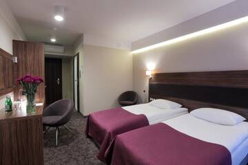 Фото номера Двухместный номер Делюкс с 2 отдельными кроватями Отель Hotel Silver г. Белосток 4