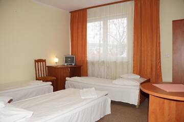 Фото номера Трехместный номер Отель Hotel BOSiR г. Белосток 6