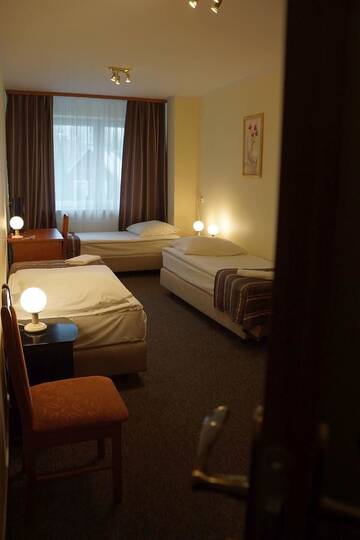 Фото номера Трехместный номер Отель Hotel BOSiR г. Белосток 2