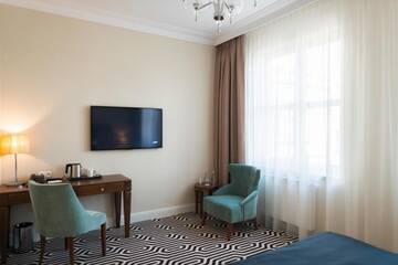 Фото номера Улучшенный одноместный номер Отель Hotel Royal &amp; Spa г. Белосток 7