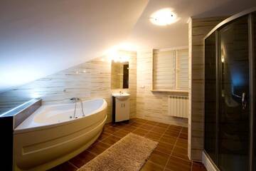Фото номера Номер с кроватью размера &quot;queen-size&quot; и ванной Хостелы Hostel &amp; Restauracja Santorini г. Белосток 4