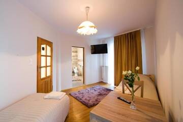 Фото Хостелы Hostel &amp; Restauracja Santorini г. Белосток 3