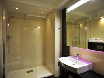 Фото номера Представительский люкс Отель Hotel 3 Trio г. Белосток 2