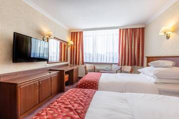 Фото номера Двухместный номер с 2 отдельными кроватями Отель Hotel Gołębiewski Białystok г. Белосток 13