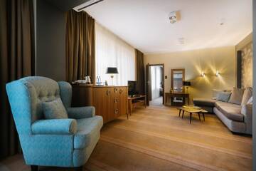 Фото номера Люкс с кроватью размера «queen-size» и 2 односпальными кроватями Отель Best Western Hotel Cristal г. Белосток 3